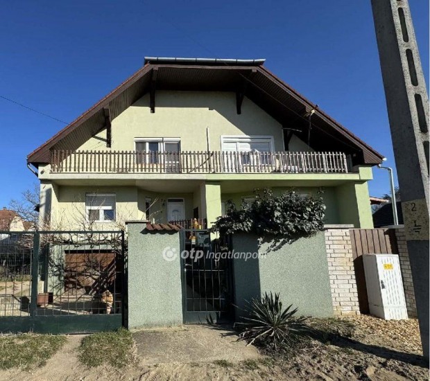 Hajd�s�msoni elad� 140 nm-es h�z