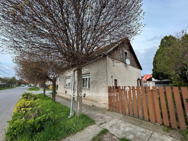 Hajd�szoboszl�i 120 nm-es h�z elad�