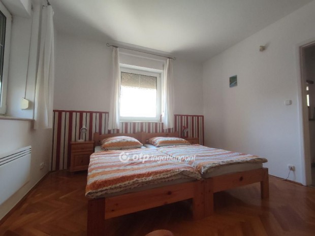 Hajd�szoboszl�i 251 nm-es h�z elad�