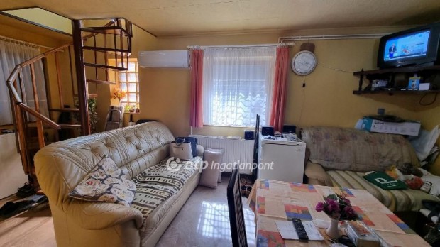 Hajd�szoboszl�i 78 nm-es h�z elad�