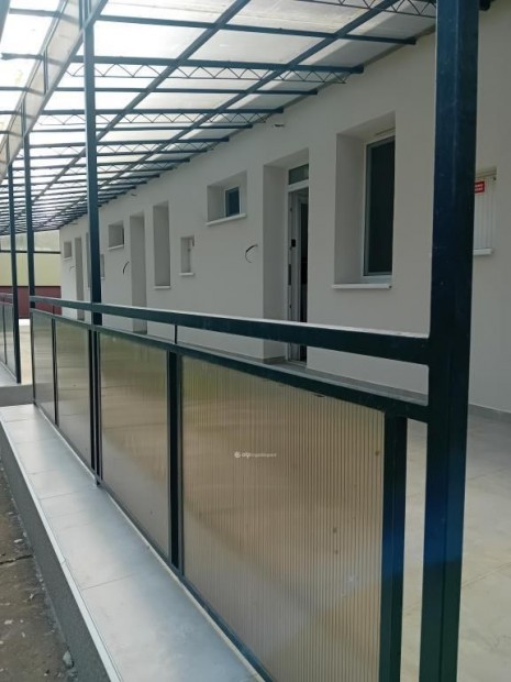 Hajd�szoboszl�i 78 nm-es lak�s elad�