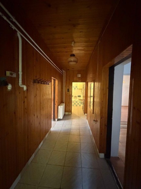 Hajd�szoboszl�i elad� 63 nm-es h�z