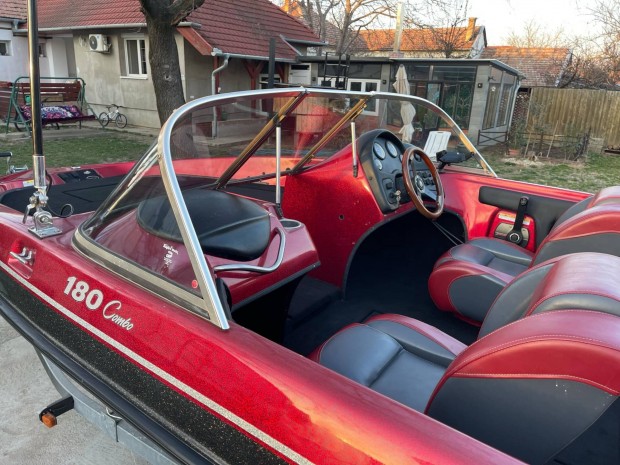 Haj Motorcsnak Bassboat