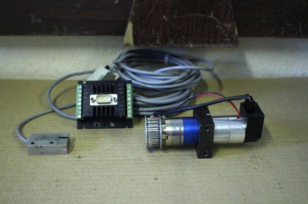 Hajtmves dc mini motor enkderrel s mozgsvezrlvel ( 6904 )