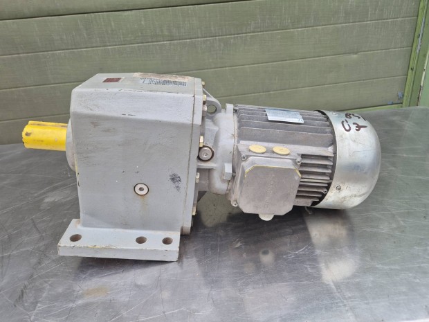 Hajtmves villanymotor,  380 V., 4 Kw., 84 ford., j 