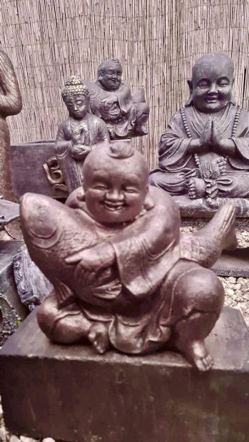Halas pocakos Buddha-szobor 