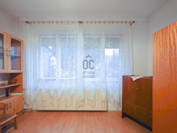 Hal�szteleki elad� 136 nm-es h�z