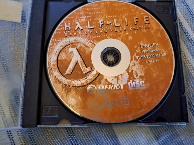 Half Life - Game of the Year Edition PC CD