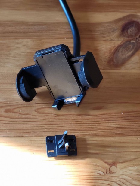 Hama univerzális autós telefontartó eladó