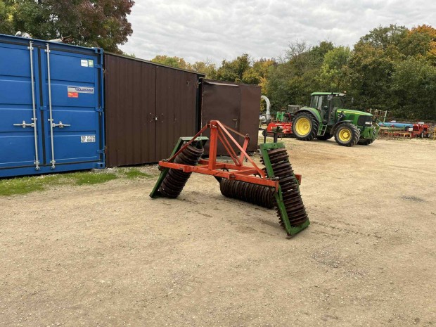 Hammerschmidt 3m függesztett Cambridgge henger