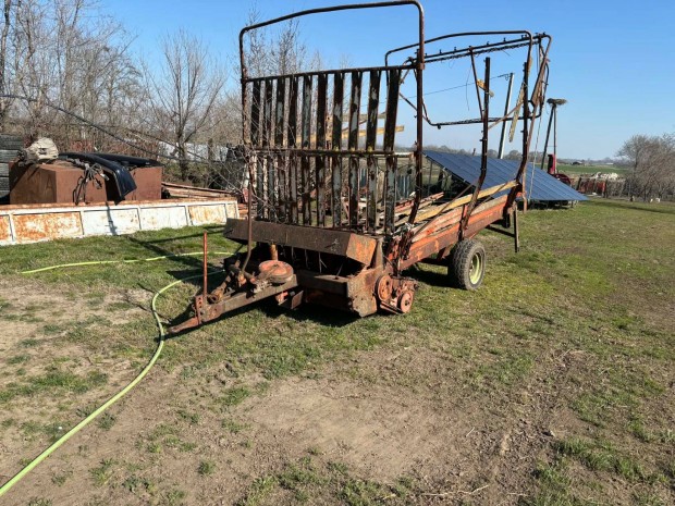 Hamster rendfelszed� p�tkocsi