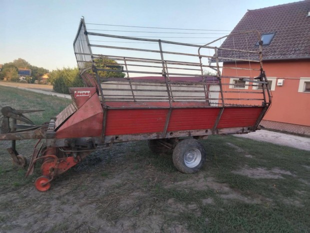 Hamszter Ptkocsi rendfelszed traktorhoz