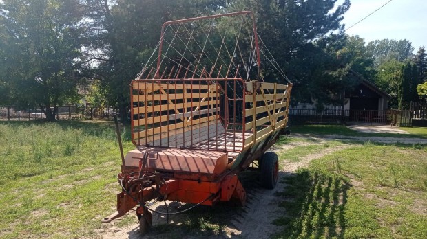 Hamszter ptkocsi traktorhoz