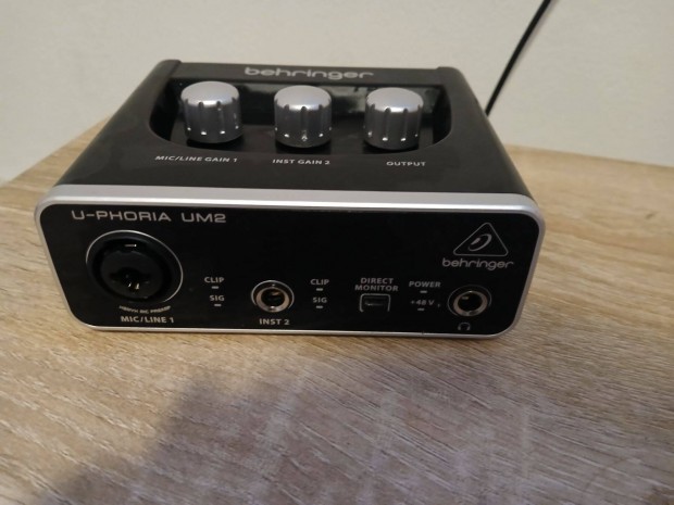 Hangkrtya Behringer um2