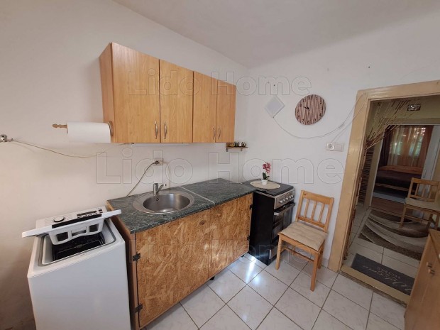 Hangulatos z�rtkerti h�z nagy telekkel elad� Nagykanizs�n