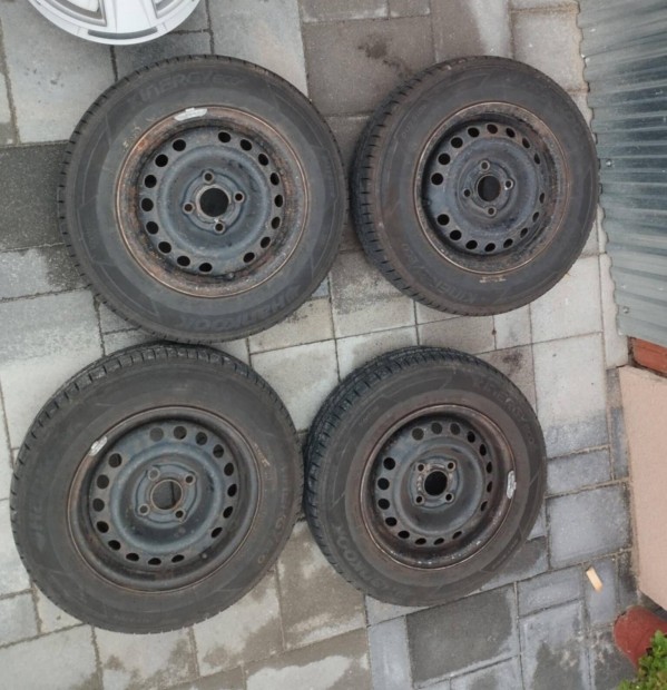 Hankook 155/80R13 nyrigumi lemezfelnin 