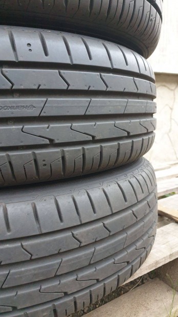 Hankook 185/60 R15 nyári ,újszerű
