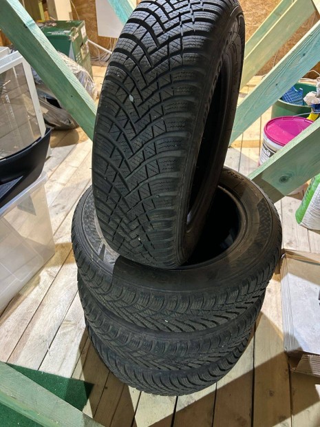 Hankook 185/65R15 tlgumi garnitura 2022 vjara 35.000Ft