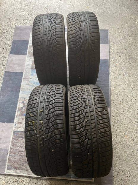 Hankook 18 colos téli gumi garnitúra