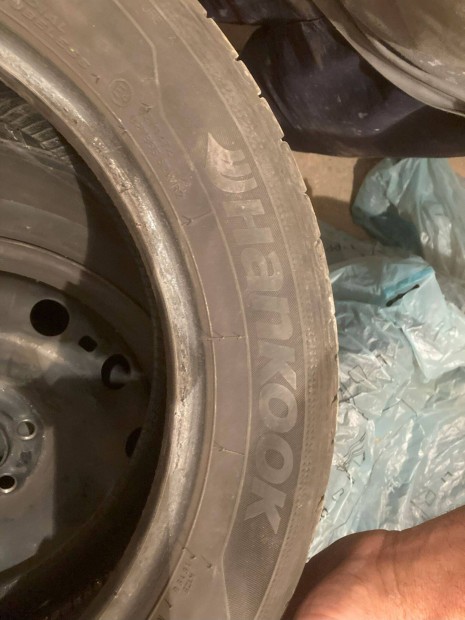 Hankook 195/55/16 nyári gumiszett