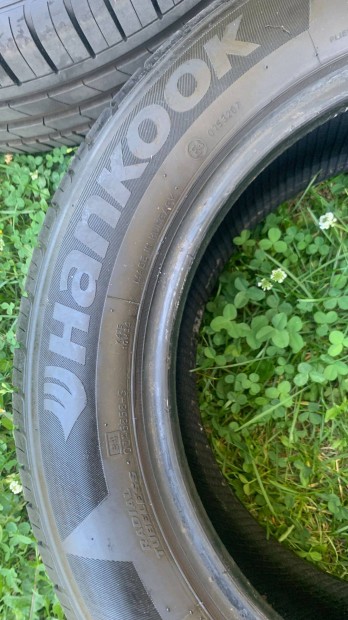 Hankook 195/60R15 88H gumi garnitúra