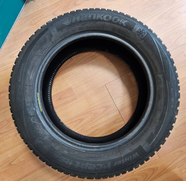 Hankook 195/60R15 winter Icept RS2 téli gumi szett