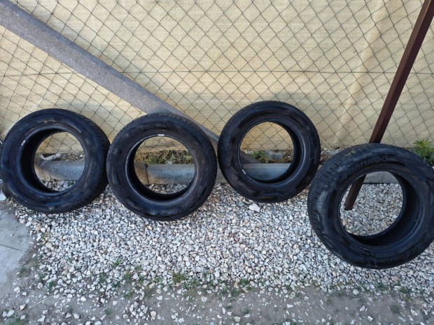 Hankook 195 65R15 nyri gumi elad