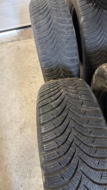 Hankook 195/65/15 tli gumi 