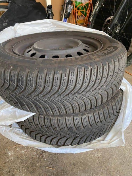 Hankook 195/65 R15 tligumi szett lemezfelnin