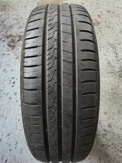 Hankook 195 / 65 R15 ny�ri garnit�ra elad� 7mm profillal