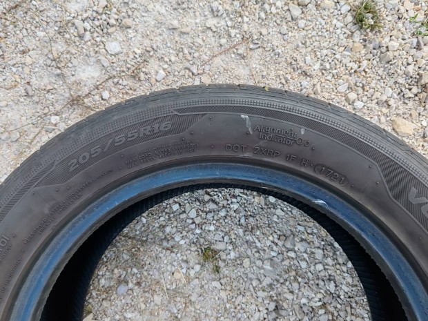 Hankook 205/55 16' dot 21 35/4db