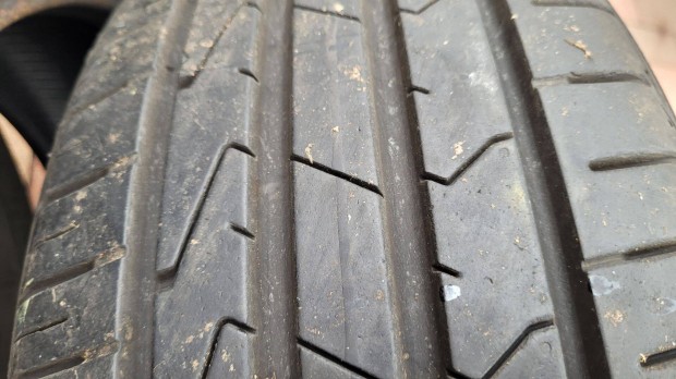 Hankook 205/55 R16 nyri gumik