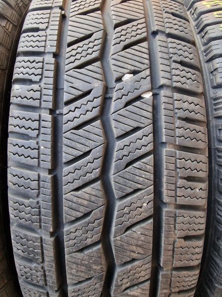 Hankook 205/65R16C RW12 7mm DOT20 hasznlt gumi HG13806 tli kistehe