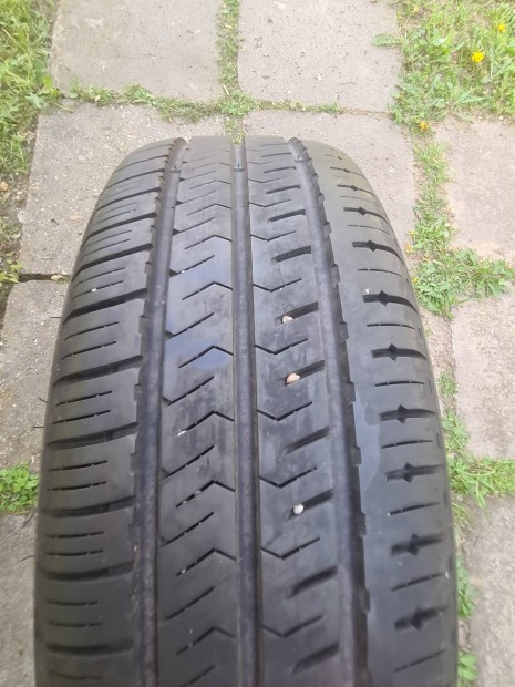 Hankook 205/65r16c nyári gumik