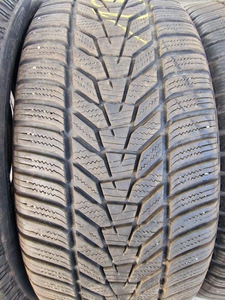 Hankook 225/40R18 W330 6mm DOT22 hasznlt gumi HG13500 tli