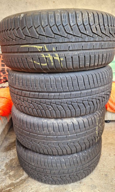 Hankook 225/50x17 gumi