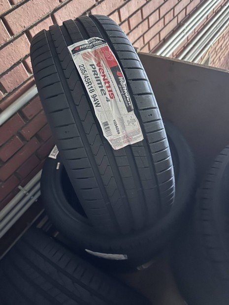 Hankook 235/45 r18 nyri j gumik