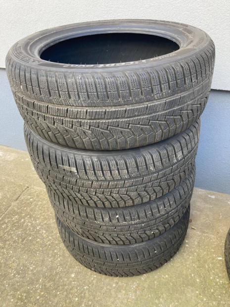 Hankook 235/55 R 18 téli garnitúra