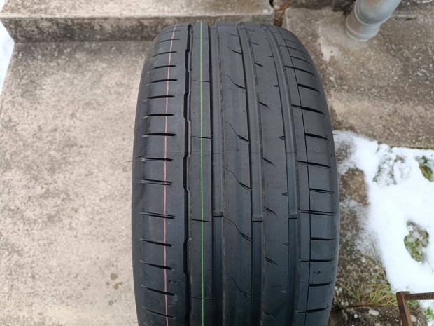 Hankook 255/45 R19