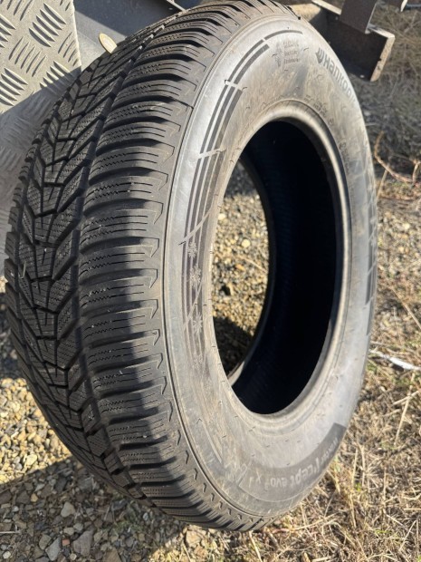 Hankook 265/65 R18 téligumi