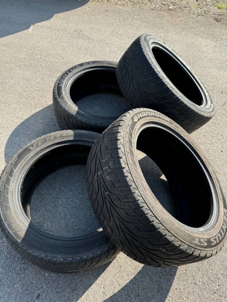 Hankook 305/45 r22 ngyvszakos gumi garnitra