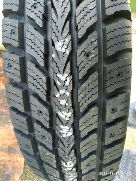 Hankook Aurora W403 195/75R16 C kisteher tli gumi 107/105 P, j, 8 db