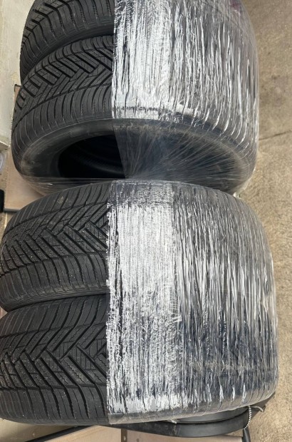 Hankook Kinergy 4s2 j gumi |4 vszakos|