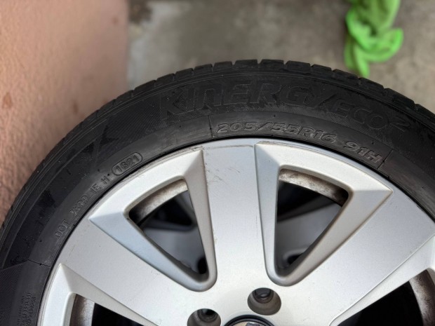 Hankook Kinergy Eco 2 205/55 R16 nyrigumi