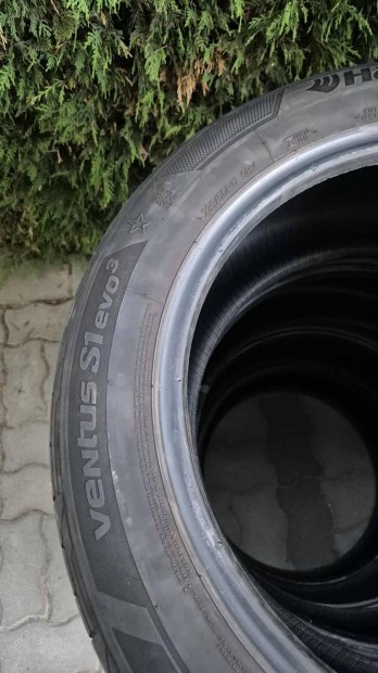 Hankook Nyri Gumi 225/50 R17