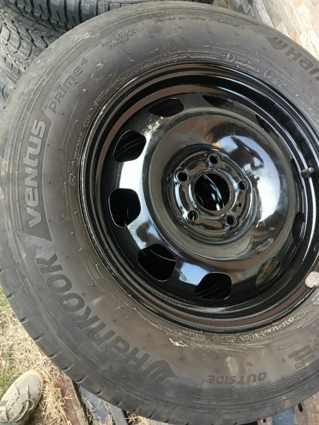 Hankook Prime 4 ny�ri gumi szett Dacia lemezfelnivel