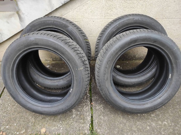 Hankook Tli gumik 235/55 R17 szinte jak maxos minta 4db !