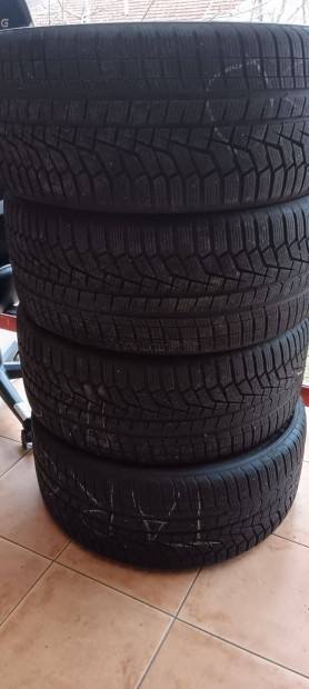 Hankook Tligumi Garnitra 285/45 R21