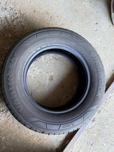 Hankook Vantra LT 215/65R16C