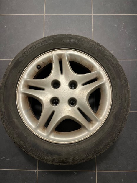 Hankook Ventus Prime3 K125 195/55 R15 85H használt + felni (4 db)